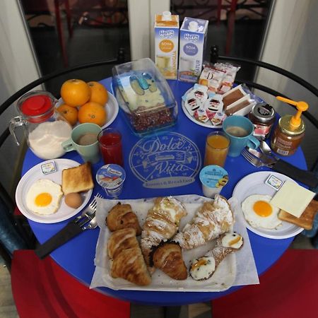 Dolce Vita Rooms & Breakfast Napoli Ngoại thất bức ảnh