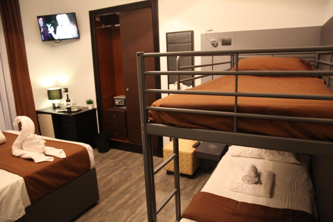 Dolce Vita Rooms & Breakfast Napoli Ngoại thất bức ảnh