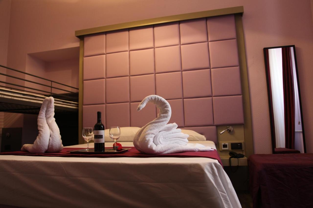 Dolce Vita Rooms & Breakfast Napoli Ngoại thất bức ảnh