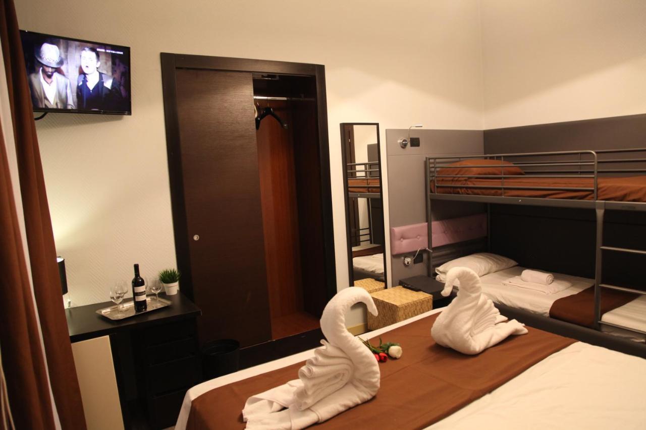 Dolce Vita Rooms & Breakfast Napoli Ngoại thất bức ảnh